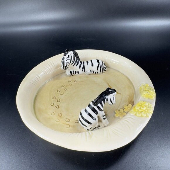 Whimsical Ceramic Ashtray Dish With 3D Raised Zebra Animals Marked On Bottom VTG - Picture 11 of 14